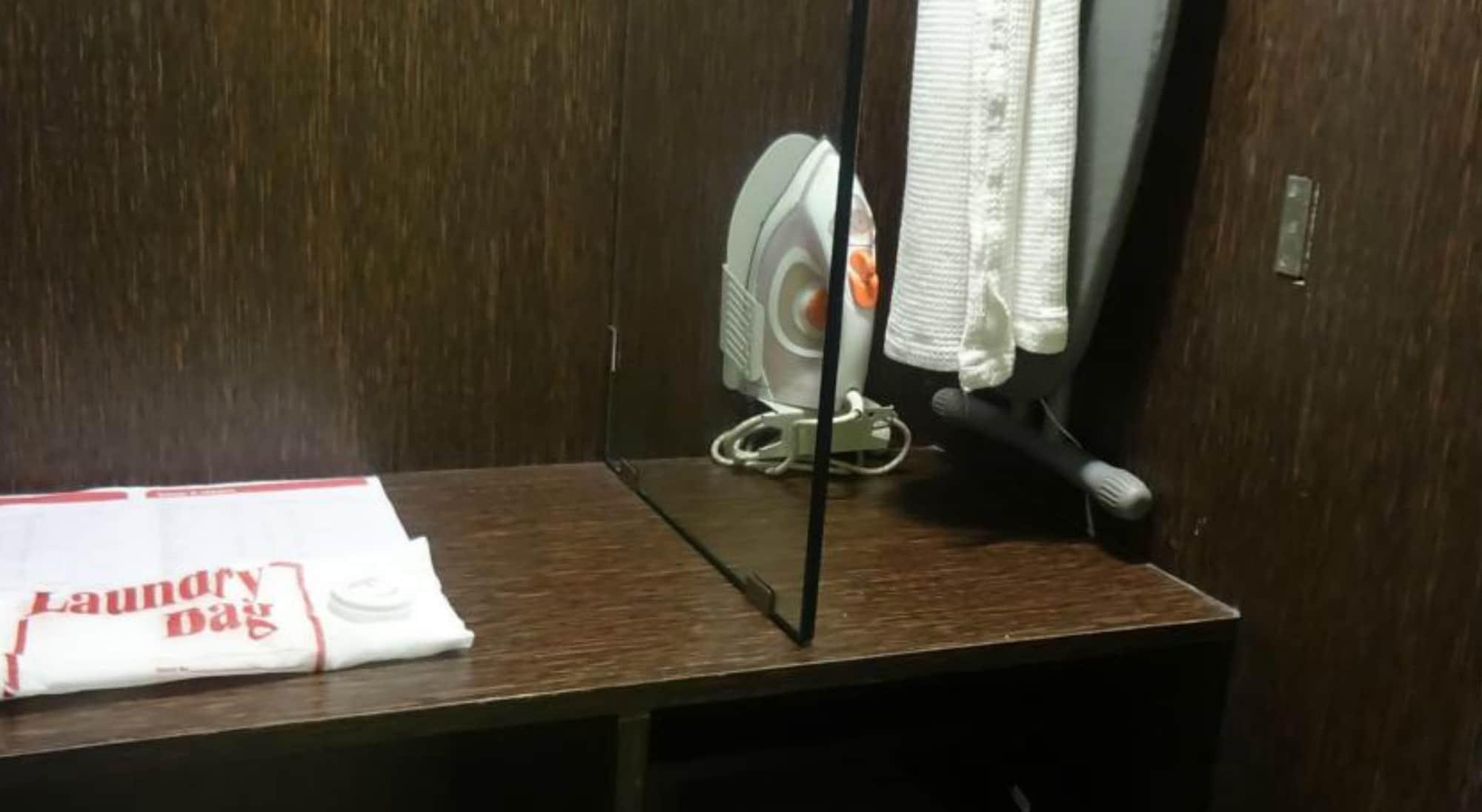 纳维孟买温德姆华美达酒店 纳威孟买 外观 照片